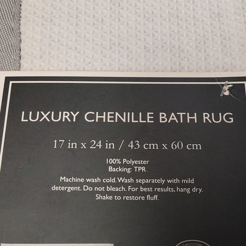 Luxury Chenille Bath Rug